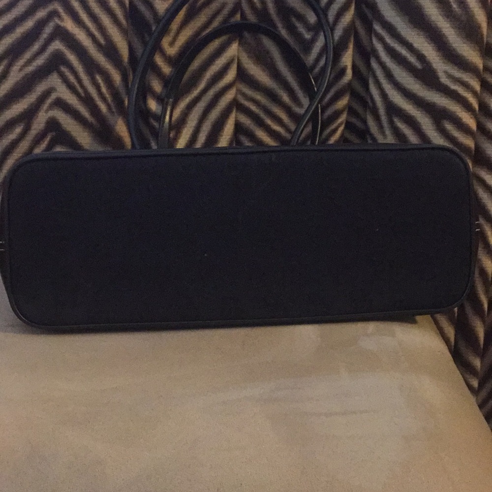 Dooney & Bourke purse - Picture 3 of 6